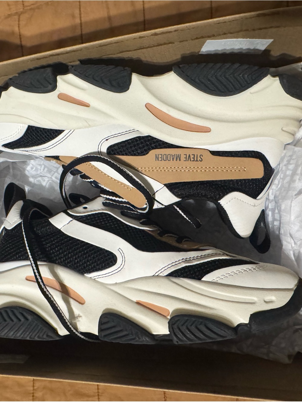 Steve Madden Possession Sneakers